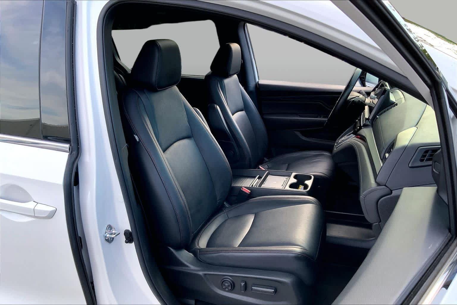 Used 2025 Honda Odyssey Sport-L image 8
