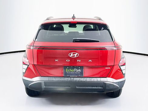 Used 2024 Hyundai Kona SEL image 7