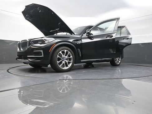 Used 2022 BMW X5 xDrive45e AWD/4WD image 41