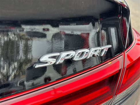 Used 2023 Honda Civic Sport image 10
