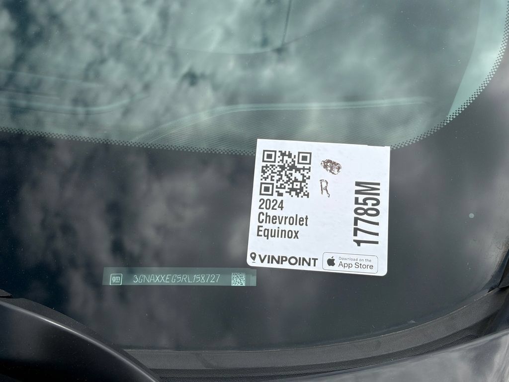 Used 2024 Chevrolet Equinox Premier AWD/4WD image 34