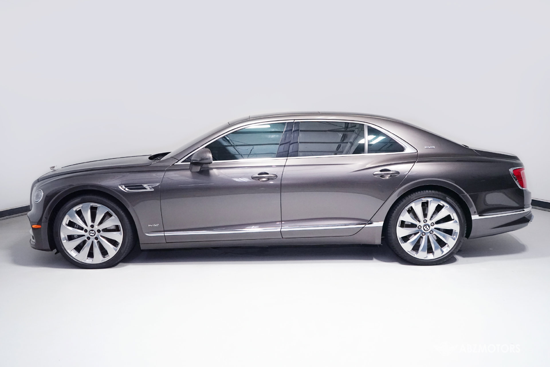 Used 2021 Bentley Flying Spur W12 w/ First Edition Specification AWD/4WD image 4