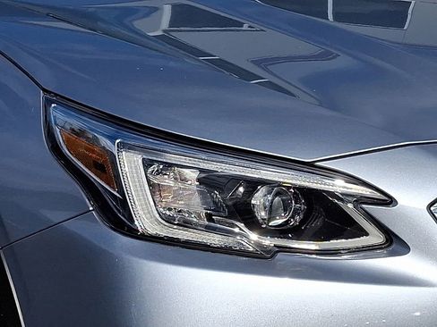 Used 2022 Subaru Outback Limited image 9