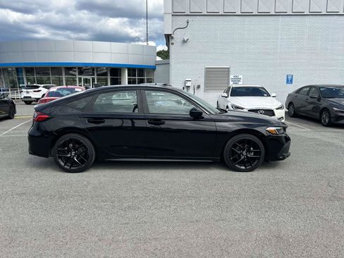 Used 2024 Honda Civic Sport image 2