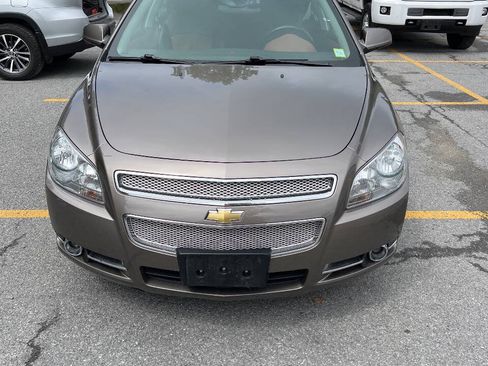 Used 2011 Chevrolet Malibu LTZ w/ HFV6 Engine Package FWD image 9