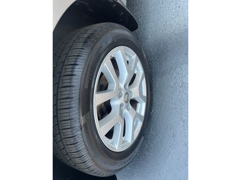 Used 2013 Nissan Rogue SL AWD/4WD image 49