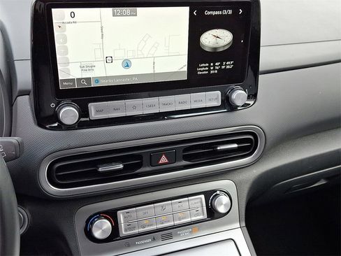 Used 2023 Hyundai Kona SEL image 18