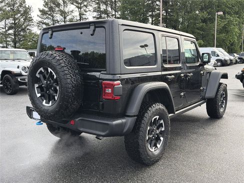 Used 2025 Jeep Wrangler Unlimited Rubicon 4xe w/ Convenience Group AWD/4WD image 6