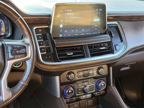 Used 2022 Chevrolet Tahoe Z71 w/ Luxury Package image 25