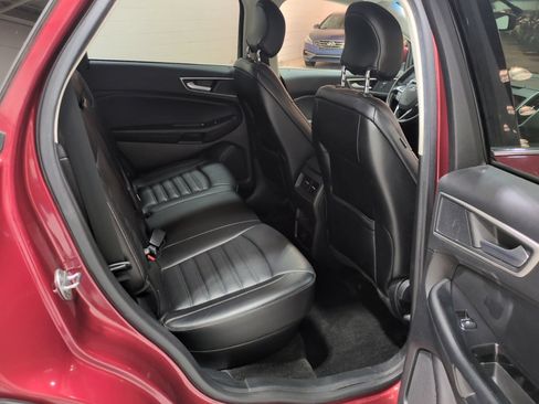Used 2017 Ford Edge SEL w/ Equipment Group 201A AWD/4WD image 11