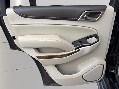 Used 2016 GMC Yukon Denali w/ Open Road Package image 19