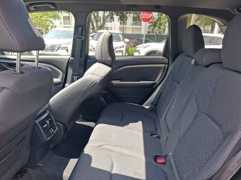 Used 2025 Subaru Forester Premium AWD/4WD image 6
