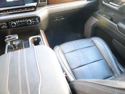 Used 2023 Chevrolet Silverado 1500 High Country w/ High Country Premium Package image 29