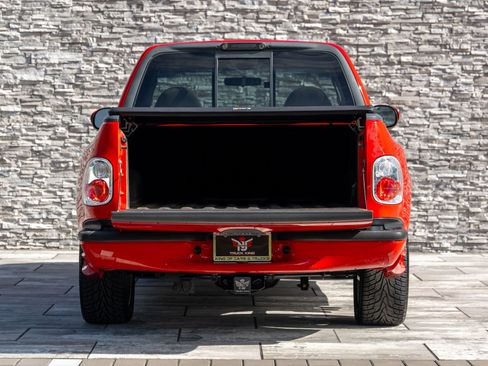 Used 2002 Ford F150 Lightning image 14