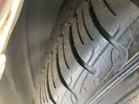 Used 2011 Toyota Avalon image 27