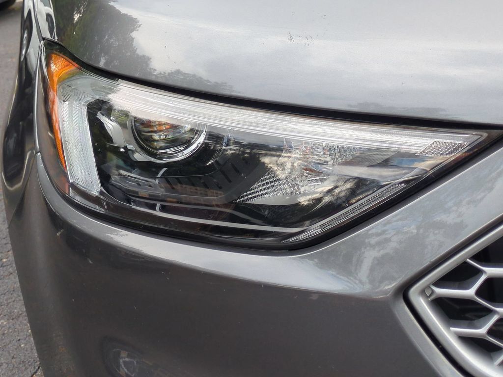 Used 2024 Ford Edge SEL AWD/4WD image 11