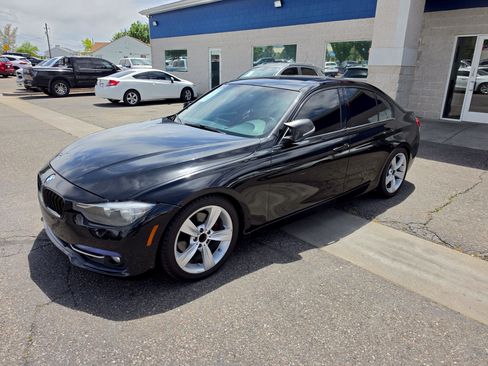 Used 2016 BMW 328i xDrive Sedan w/ Driver Assistance Package AWD/4WD image 2