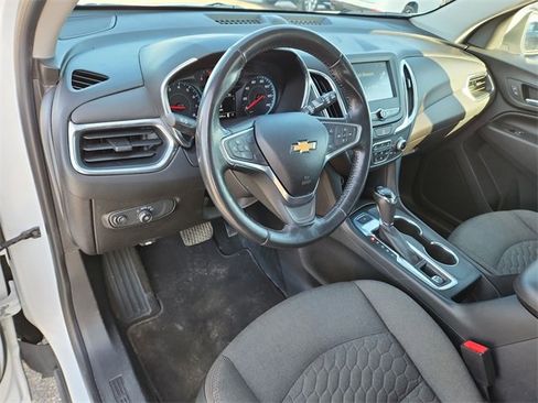 Used 2018 Chevrolet Equinox LT image 10