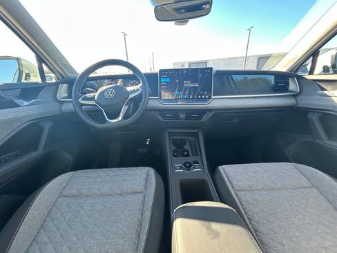 New 2026 Volkswagen Tiguan S FWD image 10