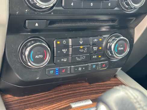 Used 2016 Ford F150 Lariat AWD/4WD image 17