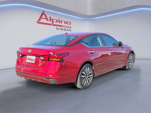 Used 2025 Nissan Altima 2.5 SV image 5