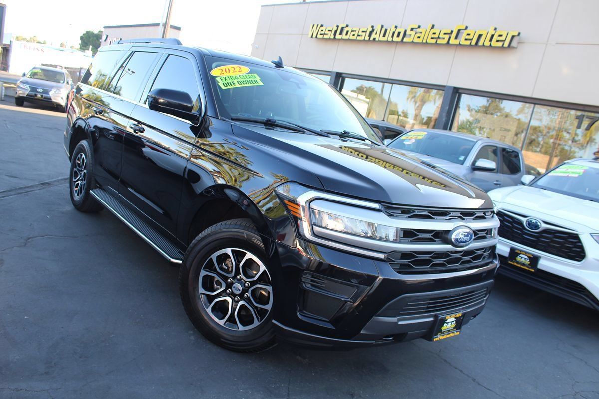 Used 2022 Ford Expedition XLT AWD/4WD image 42