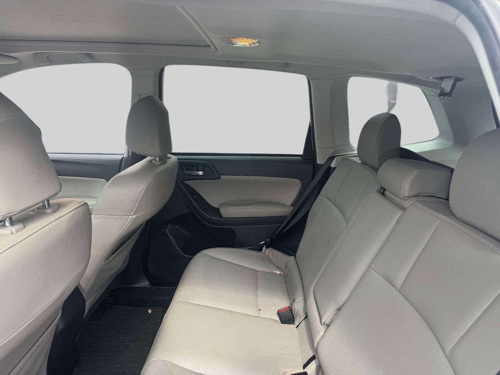 Used 2018 Subaru Forester 2.5i Limited AWD/4WD image 11