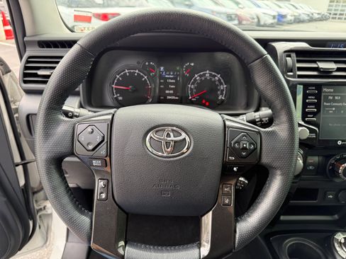 Used 2023 Toyota 4Runner 40th Anniversary SE AWD/4WD image 19