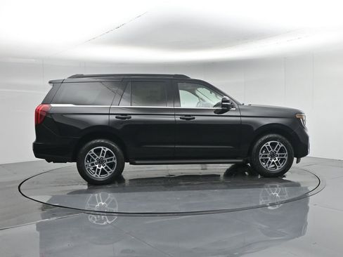 New 2026 Ford Expedition Active image 28