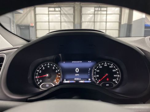 Used 2021 Jeep Renegade Latitude w/ Convenience Group AWD/4WD image 19