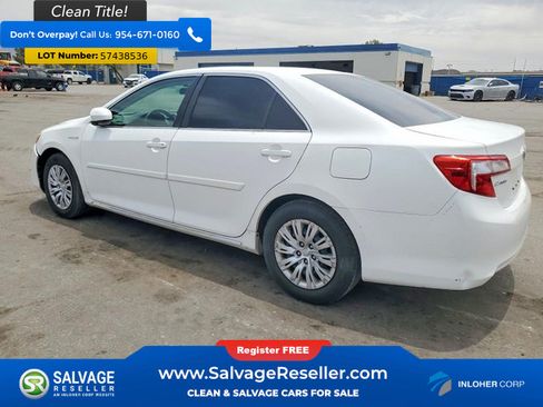 Used 2014 Toyota Camry LE FWD image 3