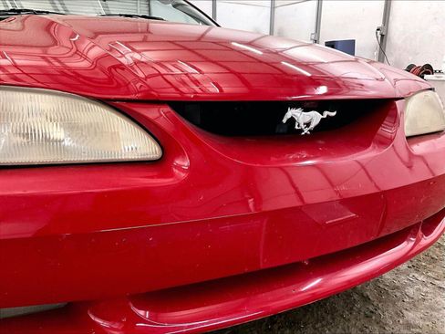 Used 1998 Ford Mustang GT RWD image 29