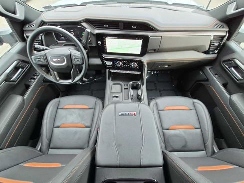 Used 2026 GMC Sierra 2500 AT4 w/ AT4 Premium Plus Package AWD/4WD image 16
