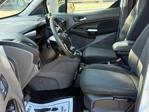 Used 2019 Ford Transit Connect XLT FWD image 17