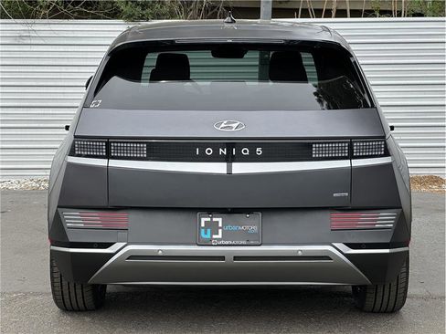 Used 2024 Hyundai Ioniq 5 SEL image 10
