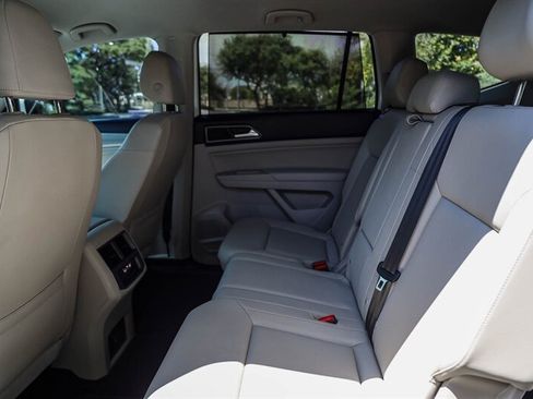Used 2019 Volkswagen Atlas SE FWD image 25