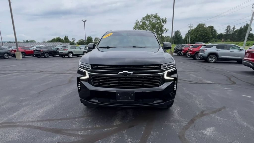 Used 2022 Chevrolet Tahoe RST w/ Luxury Package AWD/4WD image 3