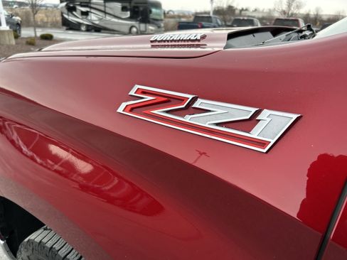 Used 2022 Chevrolet Silverado 1500 LT image 13