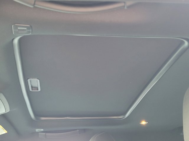 Used 2019 Dodge Challenger SXT w/ Driver Convenience Group AWD/4WD image 14
