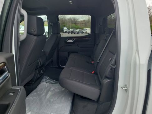 New 2026 GMC Sierra 1500 Elevation image 13