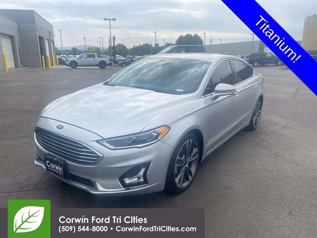 Used 2019 Ford Fusion Titanium AWD/4WD image 4