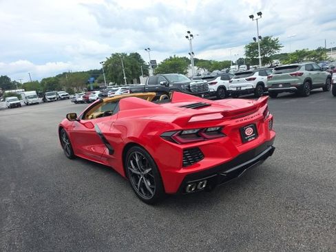 Used 2022 Chevrolet Corvette Stingray Premium Conv w/ Z51 Performance Package RWD image 4
