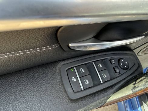 Used 2017 BMW 330e RWD image 31