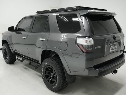 Used 2012 Toyota 4Runner Limited AWD/4WD image 6