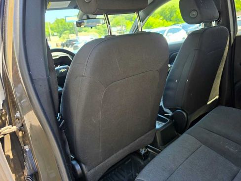 Used 2023 Chevrolet Colorado W/T RWD image 27