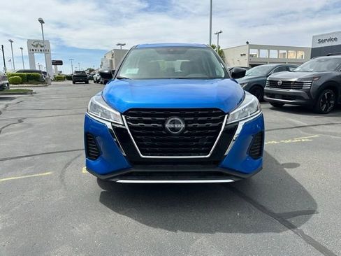 Used 2025 Nissan Kicks Play S FWD image 4