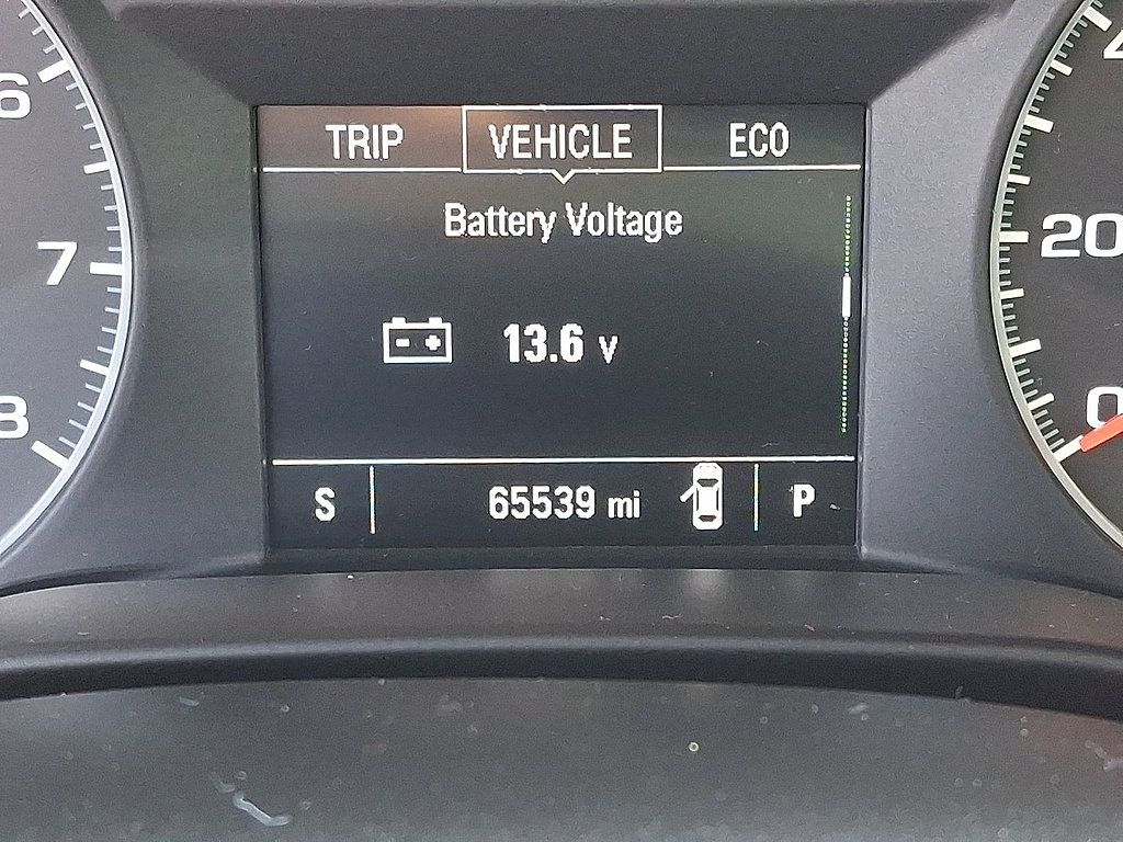 Used 2017 GMC Acadia SLE w/ Driver Alert Package I AWD/4WD image 19