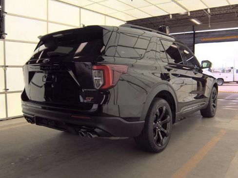 Used 2024 Ford Explorer ST w/ Equipment Group 401A AWD/4WD image 4