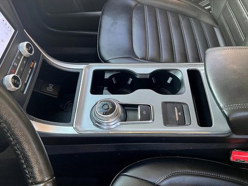 Used 2022 Ford Edge SEL w/ Convenience Package image 18