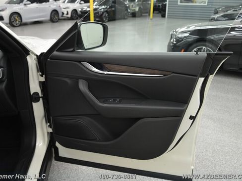Used 2022 Maserati Levante GT image 38